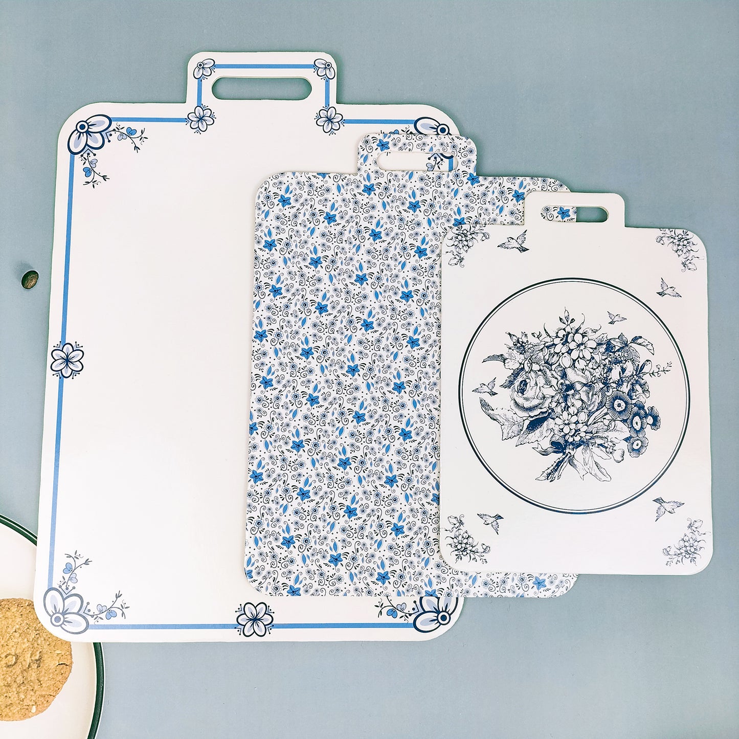 Porcelain Paper Cheese Board for a Dinner Party or General Celebration, Blue & White (3 Pack)