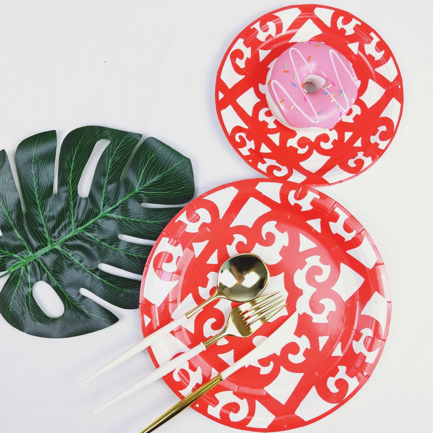 8PCs Chinese Style Red Floral Pattern Party Supplies Round Paper Plates 7/9 inch