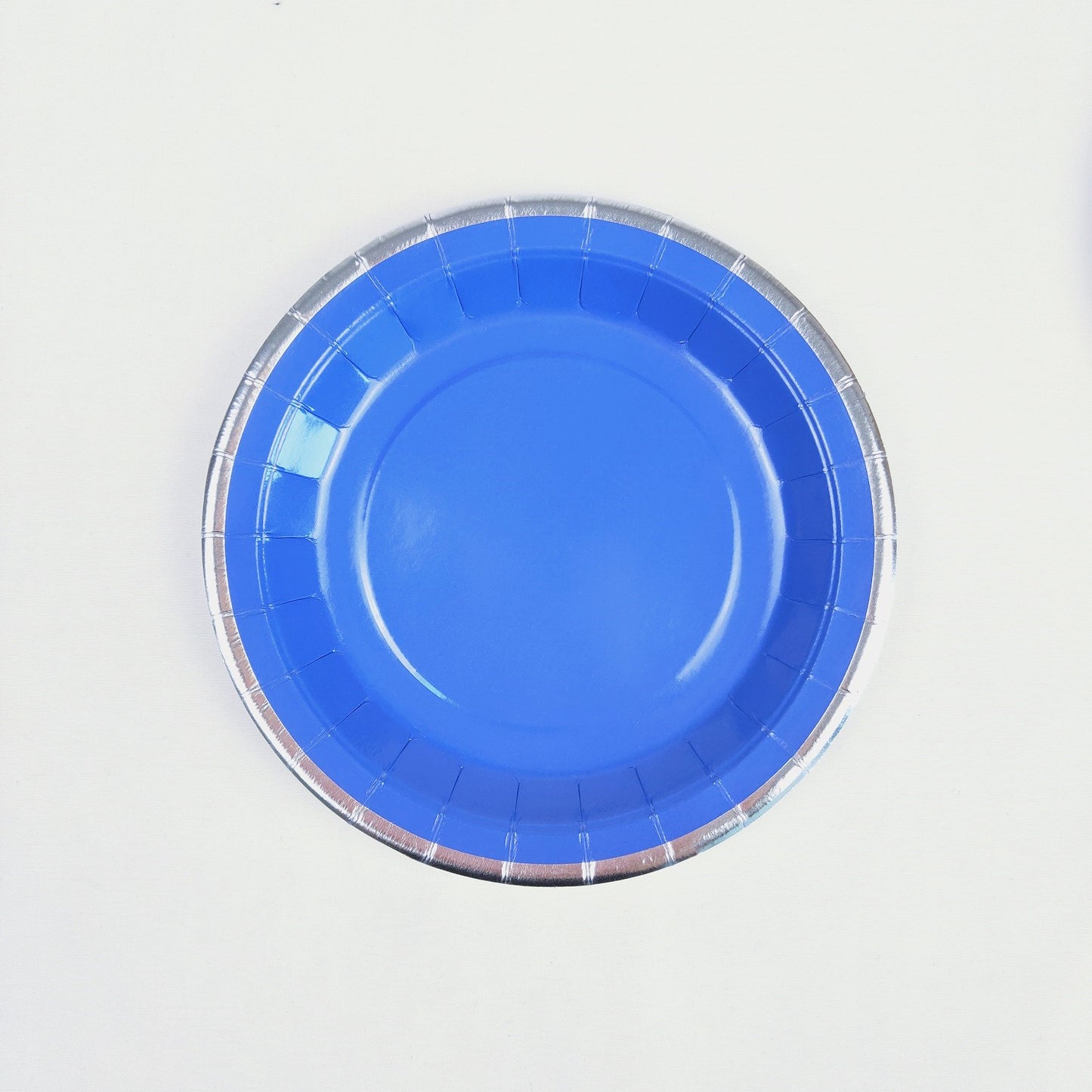 8PCs Silver Rim Solid Red Blue Round Paper Plates Party Supplies 7 inch