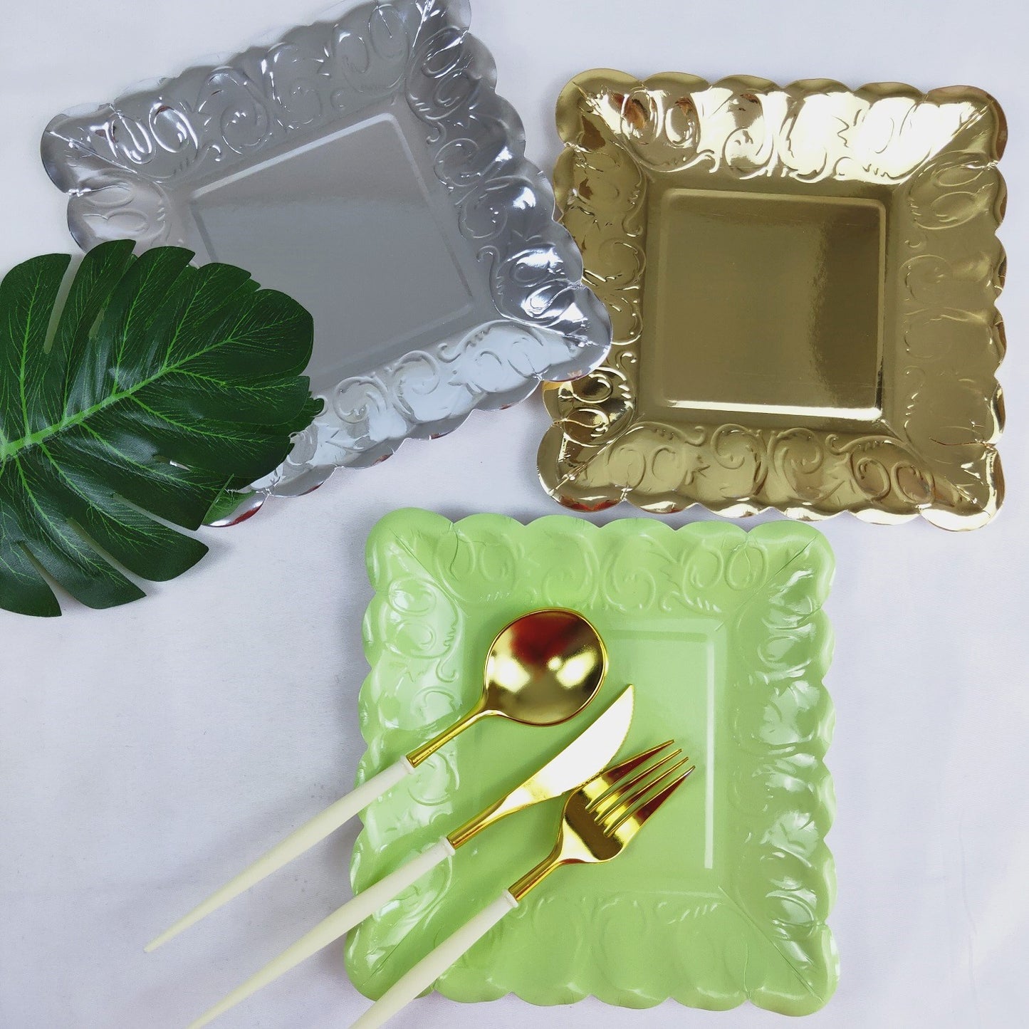 8PCs Green Square Dinner Serving Paper Plates Disposable Embossed Party Plate