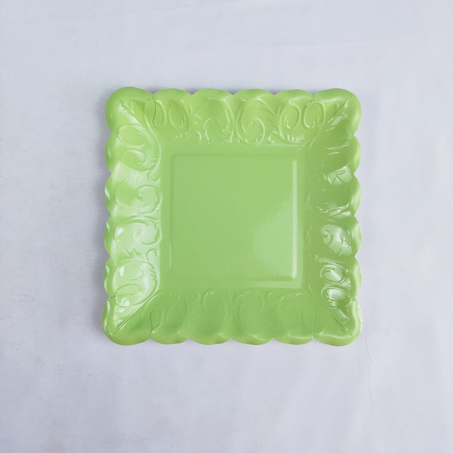 8PCs Green Square Dinner Serving Paper Plates Disposable Embossed Party Plate