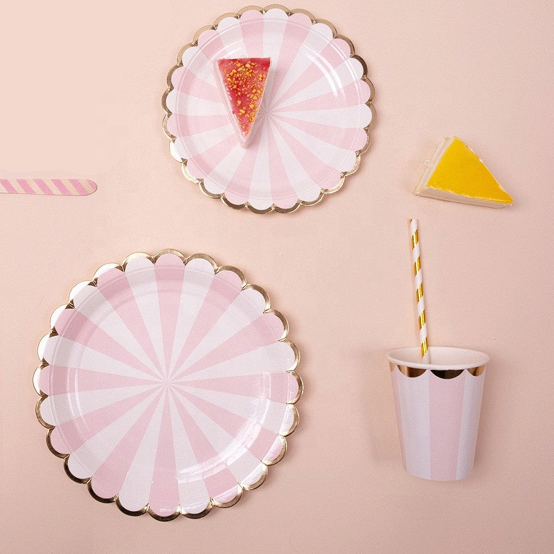 40PCs Flower Shape Disposable Paper Tableware Set for Birthday Wedding Decoration Summer Style Paper Plates Cups Napkin Party Supplies