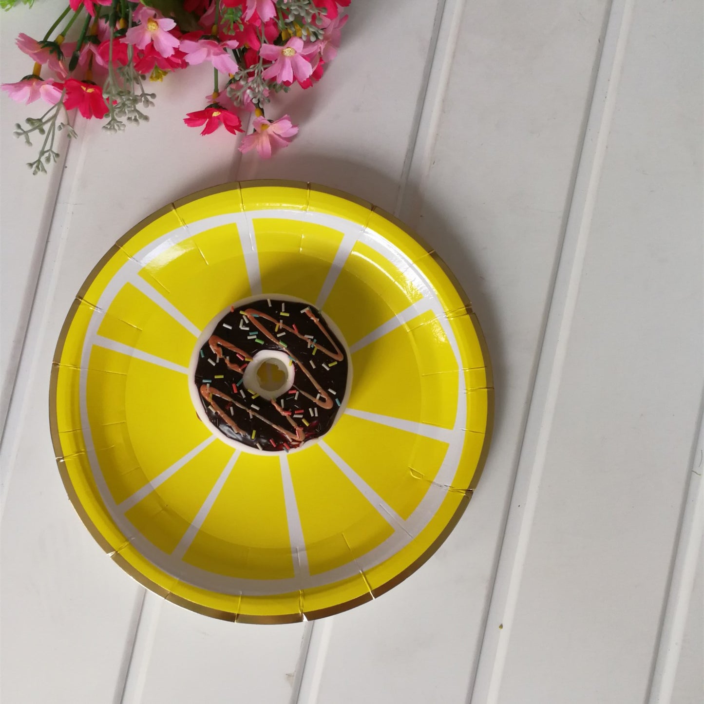 Yellow Lemon Round Paper Plates Heavy Duty 9 inch Disposable Party Supplies * 8PCs