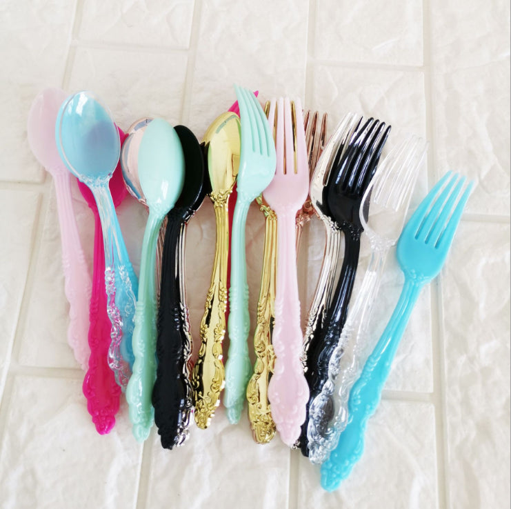 4PCs Solid Colors Dinnerware Plastic Disposable Cutlery Knife Fork Spoon Napkin Tableware Set Party Supplies Decorations