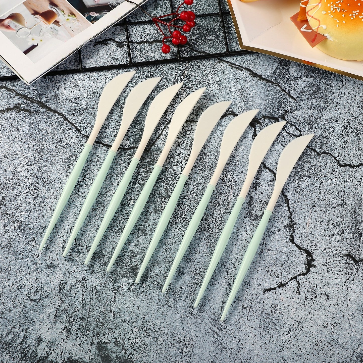 Green White 8PCs Disposable Cutlery Plastic Knife Forks Spoons Party Supplies Decoration For Camping BBQ Wedding Outdoor Birthday