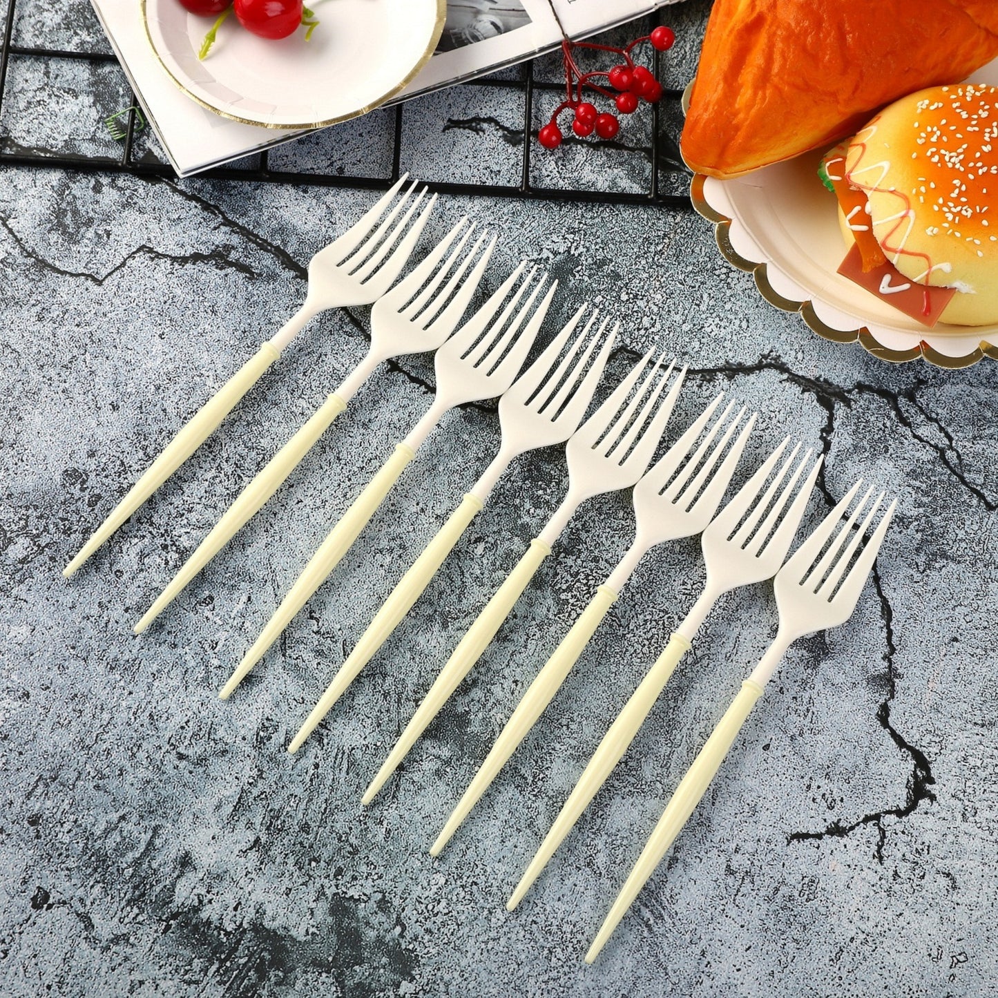 Yellow White 8PCs Disposable Cutlery 20cm Plastic Knife Forks Spoons Trending 2023 Party Supplies Decoration For Camping BBQ Wedding Outdoor Birthday