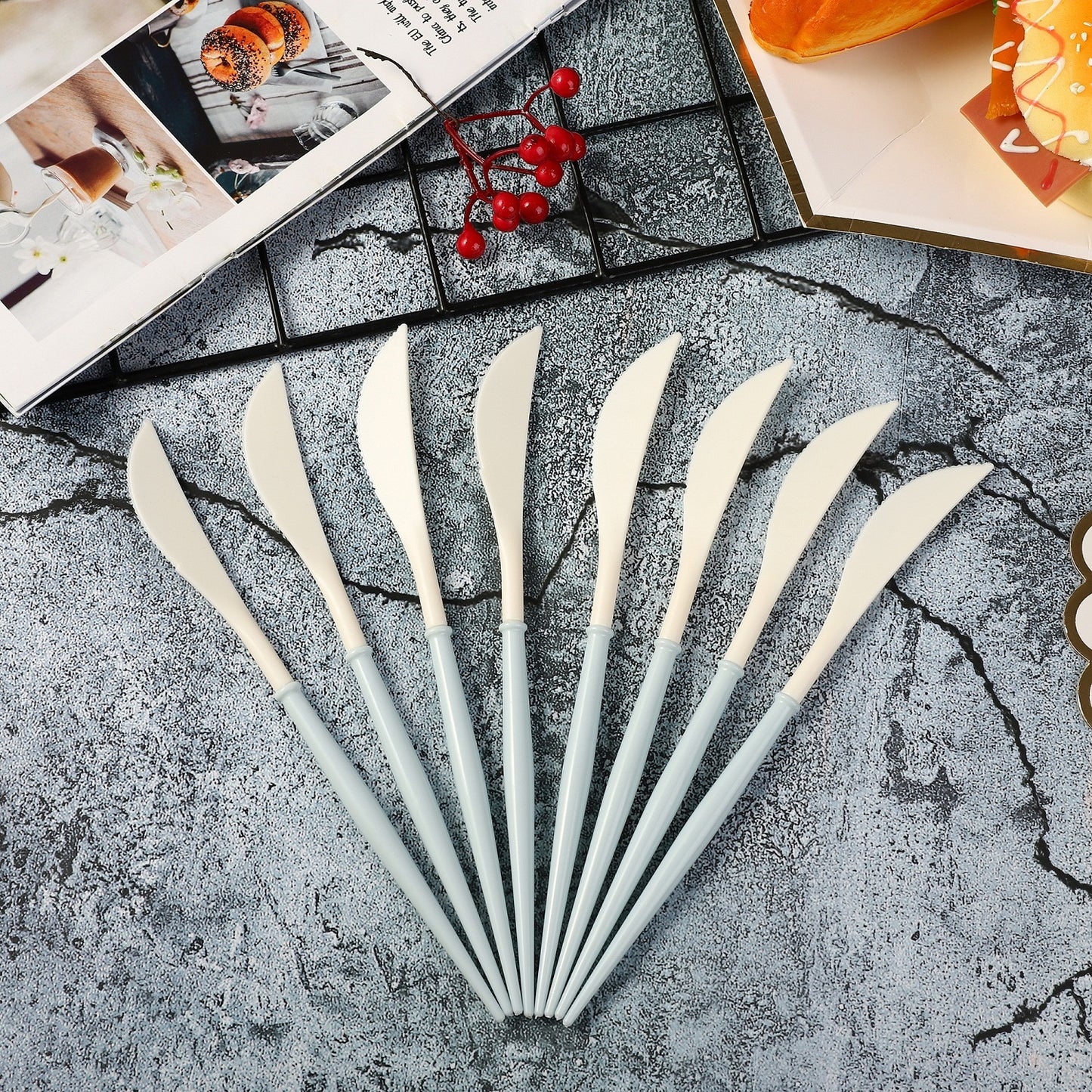 Trending 2023 Light Blue Disposable Cutlery Plastic Knife Forks Spoons Tableware Set Summer Camping BBQ Wedding Outdoor Birthday Party Supplies