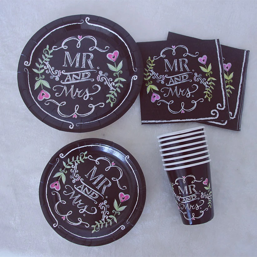 8PCs MR AND MRS Wedding Party Love Paper Plates